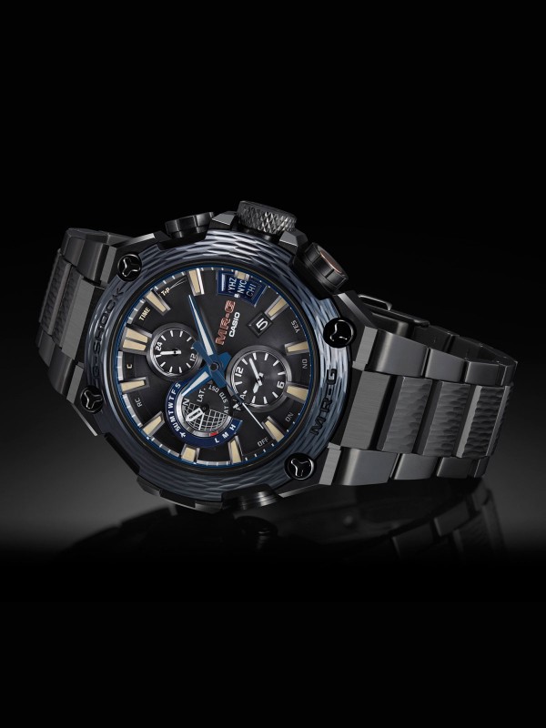 G-Shock MRG-G2000HT-1ADR muški luksuzni solarni sat od titanijuma sa bluetooth i smartphone funkcijama. Poručite već danas na S&L Jokić, dostava je besplatna.