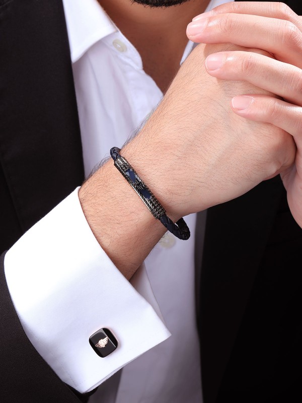 Police Urban Texture mušku narukvicu - modni detalj za muškarce od teget kože sa detaljem u gunmetal boji, poručite putem Timer.co.rs online shop-a.