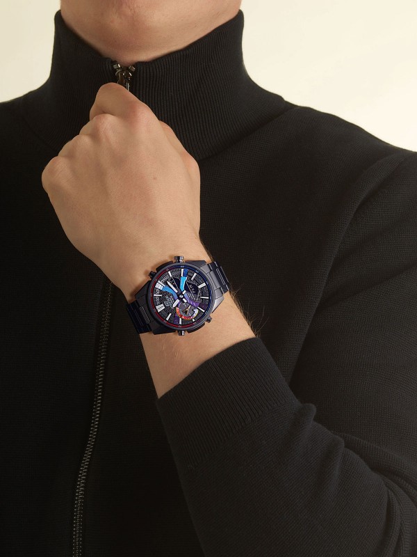 Edifice Heat Gradation - model sata stvoren za entuzijaste sportskih automobila, ali i ljubitelje elegantnog stila. Poručite ga u Timer.co.rs online shop-u.