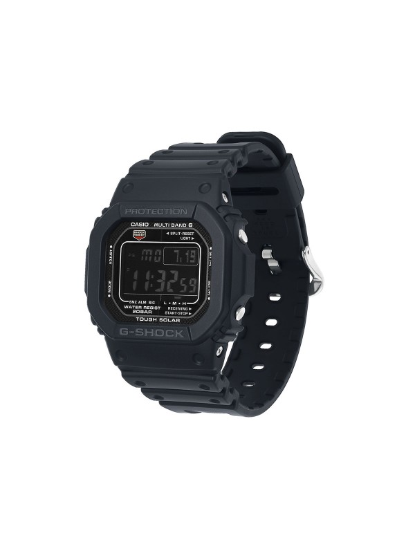 Otkrijte G-SHOCK ORIGINAL muški sat crne boje i klasičnog dizajna. Ovaj digitalni sat otporan je na udarce i vodootporan do 200m. Poručite ga na našem sajtu.