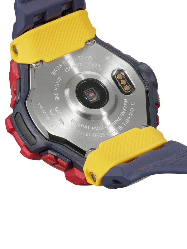 "LIMITED muški digitalni sat nastao kroz saradnju G-SHOCK i fudbalskog kluba BARSELONA! 
Matchday ima tradicionalne boje dresova i naziv kluba na narukvici."