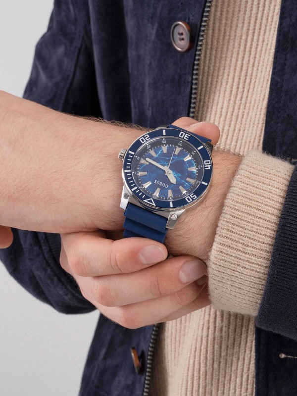 Plavi Guess muški sat - QUARTZ GW0420G1, pronađite u Timer.co.rs online prodavnici. Brzo i lako ga poručite i ubrzo očekujte na kućnoj adresi.