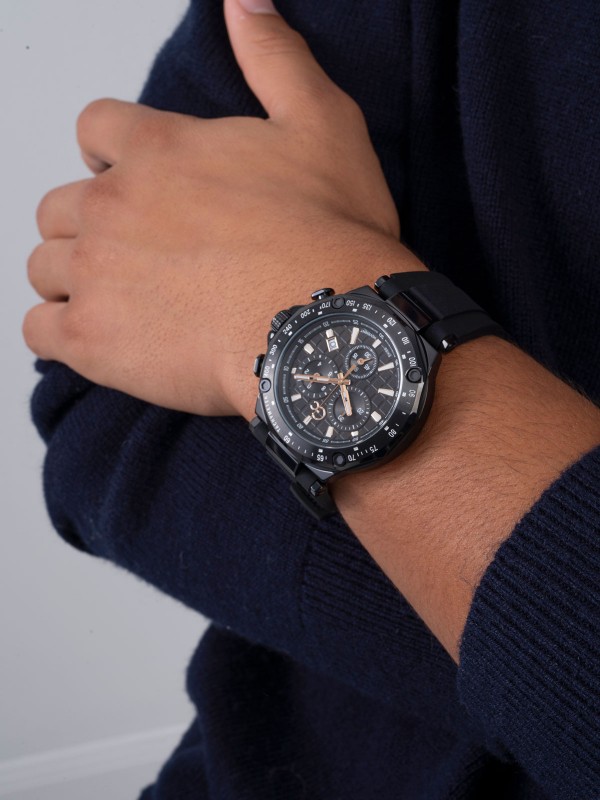 Crni muški sat - Gc Spirit Sport sa silikonskom narukvicom, idealan je modni detalj za ljubitelje sportskog stila. Lako ga poručite u Timer.co.rs online shop-u.
