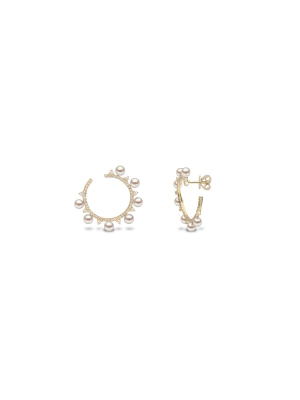 Yoko London minđuše sa japanskim Akoya belim biserima i dijamantom (0,704ct) u žutom zlatu od 18ct, lako poručite putem Timer.co.rs online shop-a.