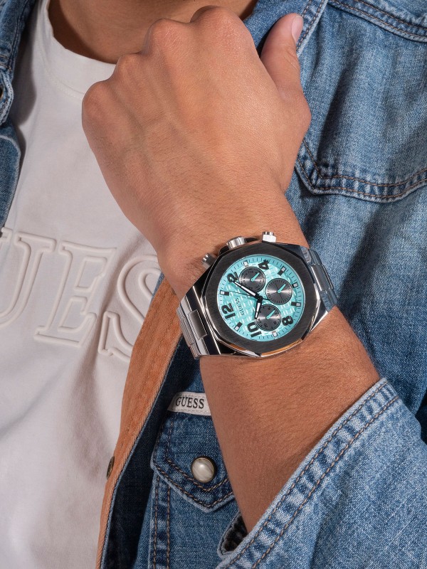 Guess Empire muški ručni sat - analogni model u boji srebra sa svetlo plavim brojčanikom, poručite putem Timer.co.rs online prodavnice na kućnu adresu.