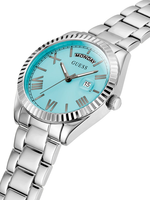 Guess Luna ženski ručni sat - analogni model u boji srebra sa svetlo plavim brojčanikom, poručite putem Timer.co.rs online prodavnice na kućnu adresu.