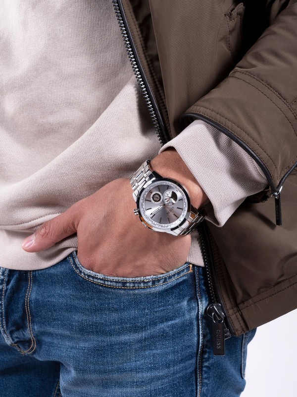 Guess Spec muški ručni sat - model od nerđajučeg čelika u boji srebra,  brzo i lako poručite putem Timer.co.rs online prodavnice na kućnu adresu.