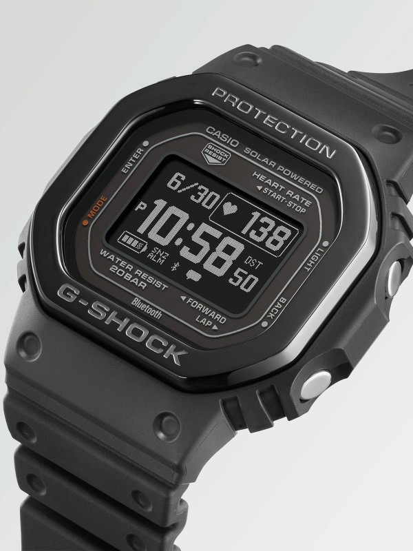 G-SHOCK G-SQUAD sportski muški sat - Nerđajući čelik ✔️ Smarthphone vreme ✔️ Merenje koraka ✔️ Analiza treninga ✔️ Senzor za ubrzanje ✔️ Poručite online!
