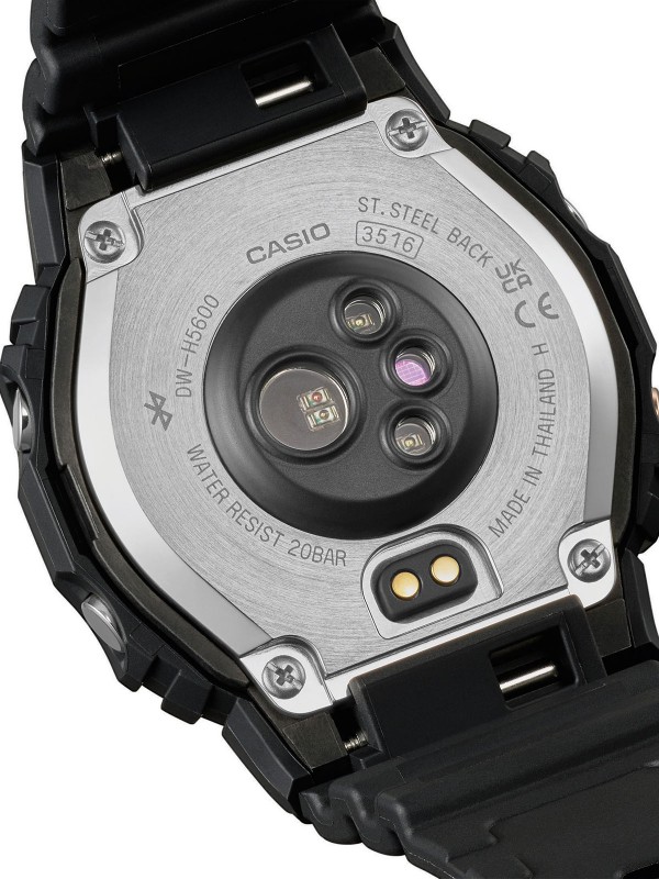 G-SHOCK G-SQUAD sportski muški sat - Nerđajući čelik ✔️ Smarthphone vreme ✔️ Merenje koraka ✔️ Analiza treninga ✔️ Senzor za ubrzanje ✔️ Poručite online!