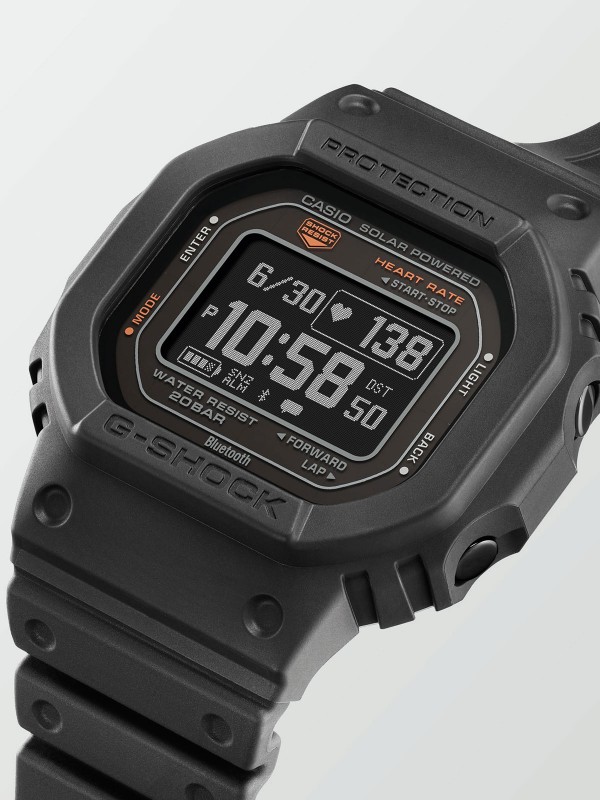 Moderan i sportski muški sat - G-SHOCK G-SQUAD - Sat dizajniran za aktivne ljude koji cene funkcionalnost i izdržljivost - Poručite online!