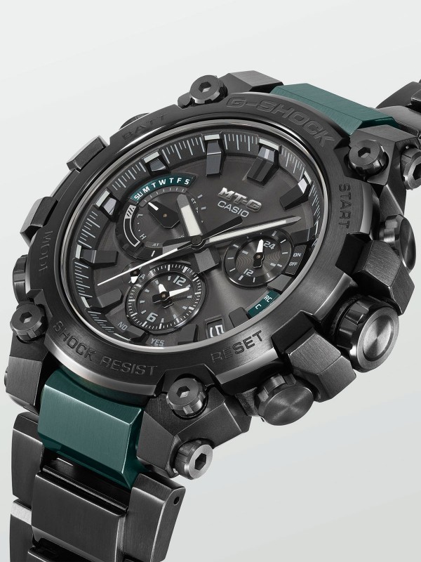 G-Shock MTG-B3000 digitalni muški ručni sat - model efektnog dizajna u crnoj boji, lako poručite putem S&L Jokić online shop-a na kućnu adresu.
