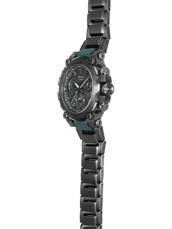 G-Shock MTG-B3000 digitalni muški ručni sat - model efektnog dizajna u crnoj boji, lako poručite putem S&L Jokić online shop-a na kućnu adresu.