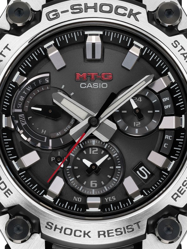 G-Shock MTG-B3000 digitalni muški ručni sat - model efektnog dizajna u boji srebra, lako poručite putem S&L Jokić online shop-a na kućnu adresu.