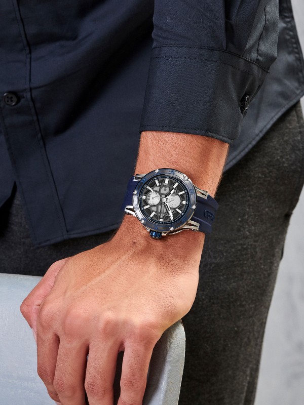 Simbol elegancije i prestiža - CERRUTI 1881 VELLETRI - Vodootpornost ✔️Siva boja brojčanika ✔️Mineralno staklo ✔️ - Poručite online!