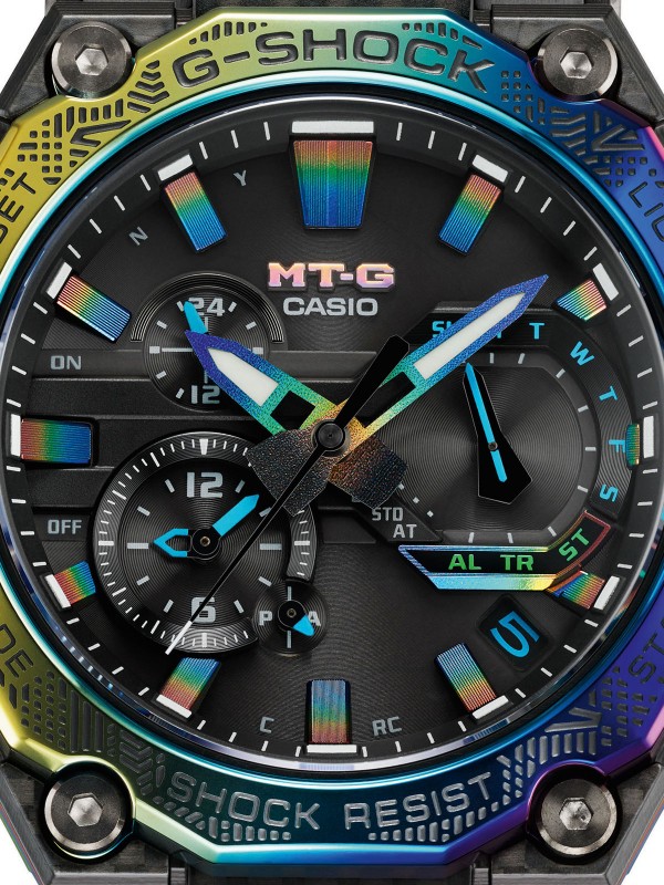 Pokažite svoju dominaciju sa - G-SHOCK CITY ILLUMINATION - Model napravljen od nerđajućeg čelika ojačan karbonom - Poručite online!