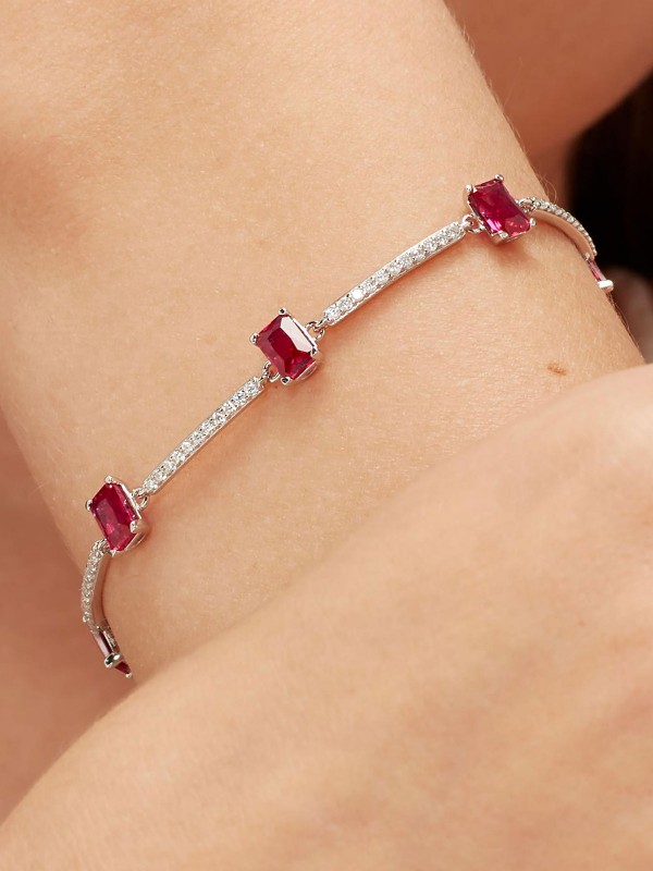 Elegancija i sofisticiranost u svakom komadu - BROSWAY FANCY PASSION RUBY - Dužina 16cm ✔️Srebro 925 obloženo rodijumom ✔️- Poručite online!