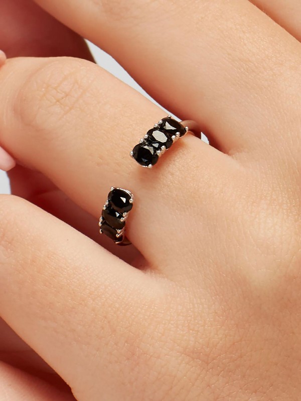 Luksuz u minimalističkom dizajnu - BROSWAY FANCY MISTERY BLACK - Srebro 925 obložen rodijumom sa otvorenim krajevima ✔️- Poručite online!