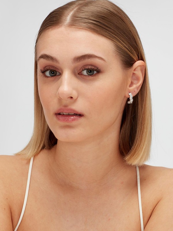 Savršen spoj elegancije i modernog dizajna - BROSWAY FANCY INFNITE WHITE - Veličina 18mm ✔️Srebro 925 ✔️Baget cirkoni ✔️- Poručite online!