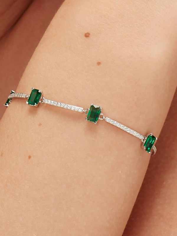 Elegancija i sofisticiranost u svakom komadu - BROSWAY FANCY LIFE GREEN - Dužina 16cm ✔️Srebro 925 ✔️Zeleni bbaget cirkoni ✔️- Poručite online!