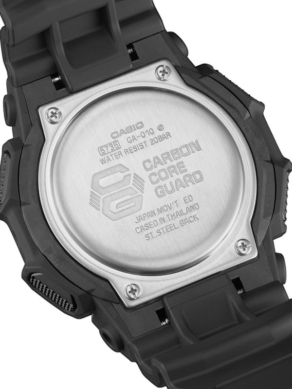 G-SHOCK crni sat sa 10-godišnjom baterijom, svetskim vremenom, štopericom i LED svetlom za maksimalnu funkcionalnost i ekološku održivost.