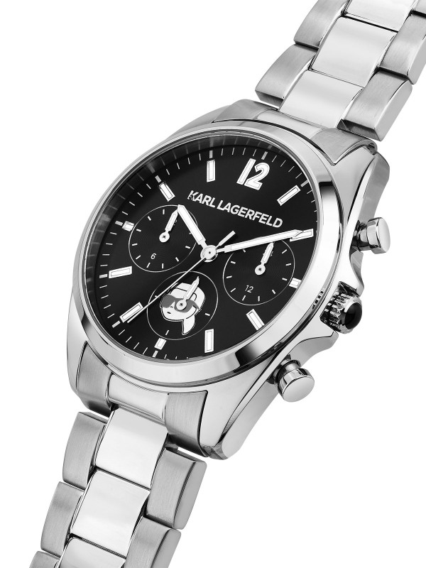 Karl Lagerfeld ROUND ESSENTIALS sat R0553101504 – ženski multifunction sat od nerđajućeg čelika u boji srebra sa crnim sunray brojčanikom i Karl portretom na poziciji 6 h. Vodootpornost do 50 m.