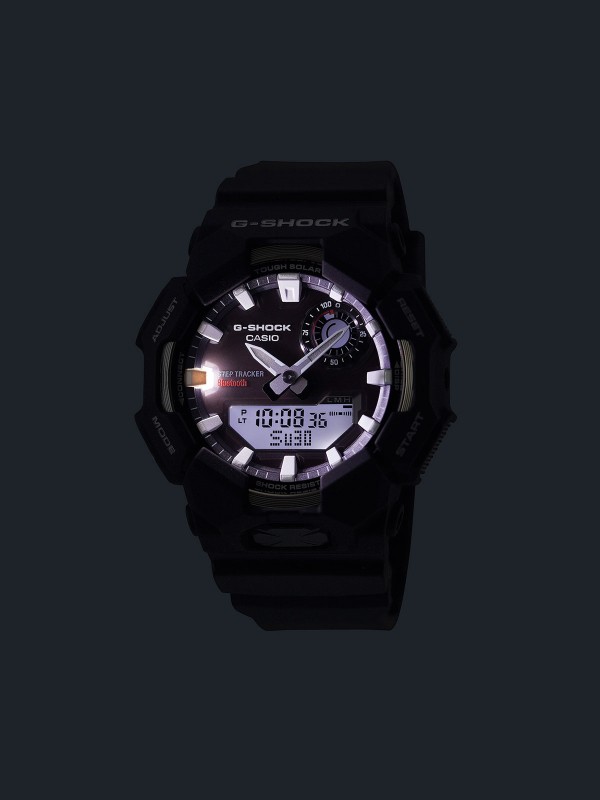 G-SHOCK GA-B010-1AER solarni analogno-digitalni sat sa brojačem koraka, Bluetooth povezivanjem i jakim LED osvetljenjem. Moderan, lagan i izdržljiv za svaki dan.
