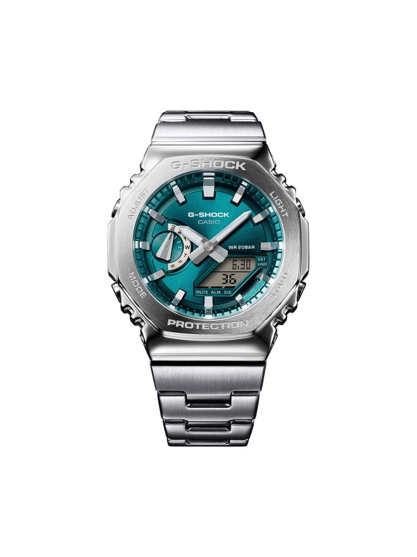 G-SHOCK GM-2110D-3A1ER muški analogno-digitalni sat oktagonalnog oblika sa zelenim metalik brojčanikom i čeličnom narukvicom. Moderan, izdržljiv i otporan na udarce.