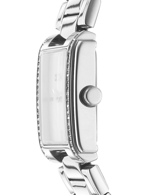 DKNY DK1L122M0035 elegantni ženski sat pravougaonog oblika u boji srebra, sa cirkonima, crnim brojčanikom i čeličnom narukvicom.