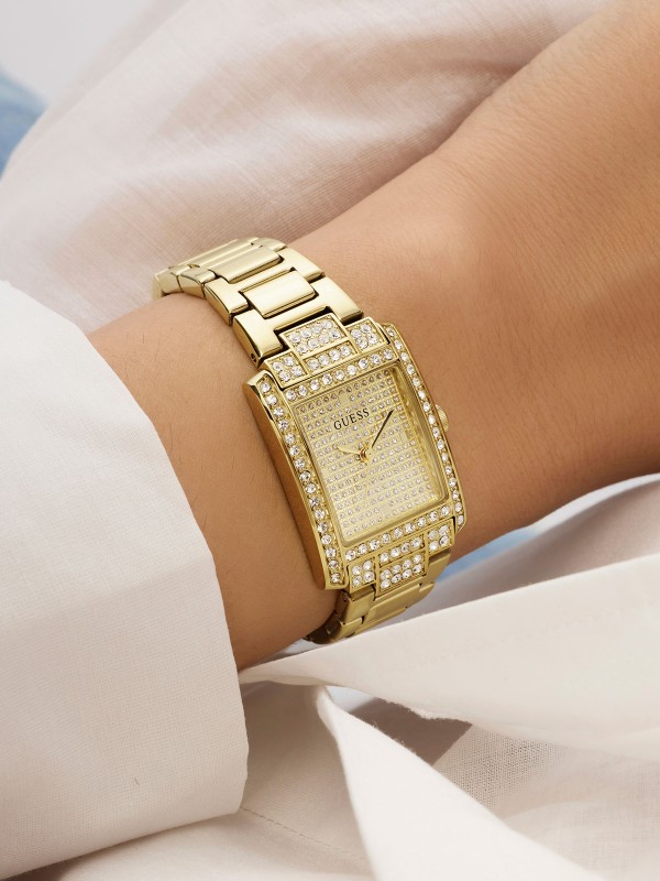 Guess Bonnet GW0995L2 ženski elegantni sat sa pravougaonim kućištem u boji žutog zlata, ukrašen cirkonima. Sofisticiran i moderan izbor za svaki dan.