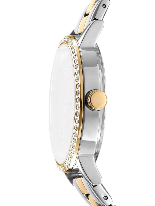 Elegantni DKNY ženski sat sa cirkonima, srebrnim brojčanikom i čeličnom narukvicom u dve boje. Vodootporan do 50m, prečnik 36mm.