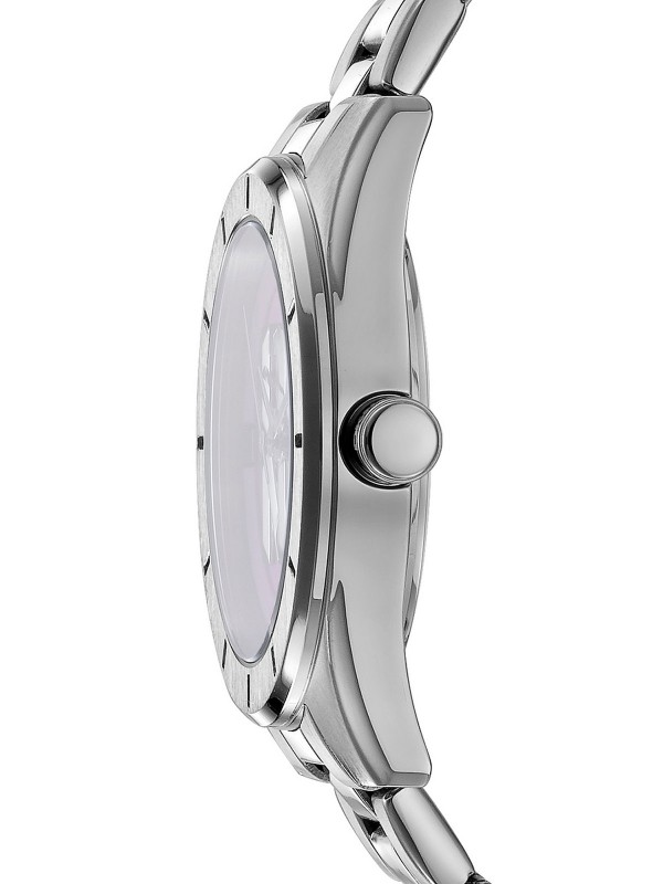 Elegantni DKNY ženski sat sa srebrnim kućištem i brojčanikom, čelična narukvica, vodootporan do 50m, prečnik 34mm. Idealno za svaki stil.
