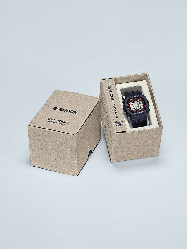 Novi dizajn prvog G-SHOCK sata, izrađen u Japanu, sa inovativnim materijalima i poboljšanom čitljivošću. Za sve istinske ljubitelje G-Shock brenda!