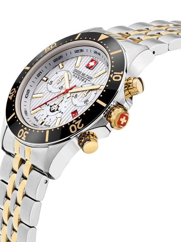 Elegantni SWISS MILITARY HANOWA FLAGSHIP X Chrono sat kombinuje švajcarsku preciznost i stil sa dvobojnim čelikom i vodootpornošću do 100m.