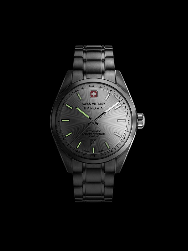 Elegantni SWISS MILITARY HANOWA MAJESTIC PIONEER sat sa automatskim mehanizmom, vodootporan do 100m, idealan za stil i funkcionalnost.