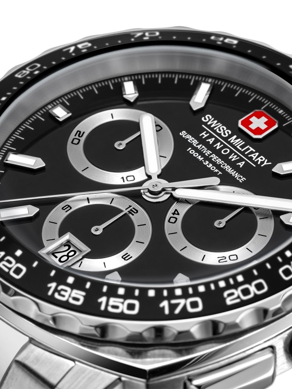 SWISS MILITARY HANOWA SPEEDWELL SMWGI0006802 – Swiss Made muški hronograf koji spaja performanse i eleganciju. Kućište od nerđajućeg čelika prečnika 41 mm sa fiksnim tahimetarskim okvirom i crnim brojčanikom odražava moderan, snažan karakter. Sat pokreće kvarcni mehanizam Ronda 5030D, a uz safirno staklo, vodootpornost do 100 metara i narukvicu od nerđajućeg čelika, SPEEDWELL je idealan izbor za muškarce koji traže švajcarsku preciznost i sofisticiran sportski dizajn.