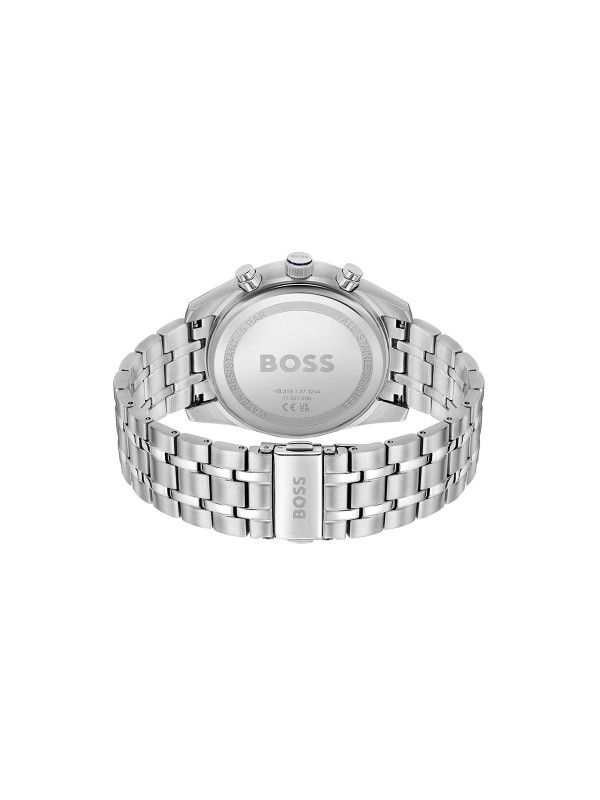 BOSS SKYTRAVELLER 1514216 – muški hronograf od nerđajućeg čelika u boji srebra sa plavim brojčanikom, inspirisan avijacijom. Sportski, ali sofisticiran dizajn sa funkcijom datuma i integrisanom narukvicom od 5 karika. Idealan izbor za modernog muškarca koji ceni preciznost i stil.