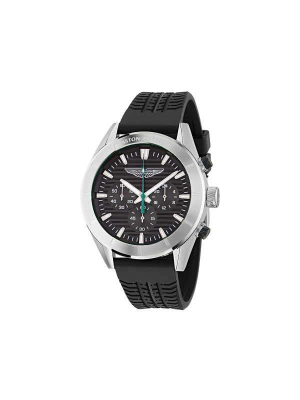 Aston Martin MTIB1F501 – ekskluzivni muški box set hronograf sa tri zamenljiva top ringa (srebrni, crni i podium zeleni) i dve narukvice – čeličnom i silikonskom. Kućište od recikliranog čelika, crni teksturirani brojčanik i osvetljene kazaljke odražavaju sportski luksuz i preciznost Aston Martin dizajna.