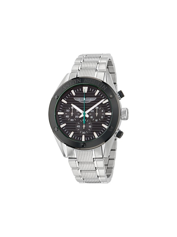 Aston Martin MTIB1F501 – ekskluzivni muški box set hronograf sa tri zamenljiva top ringa (srebrni, crni i podium zeleni) i dve narukvice – čeličnom i silikonskom. Kućište od recikliranog čelika, crni teksturirani brojčanik i osvetljene kazaljke odražavaju sportski luksuz i preciznost Aston Martin dizajna.