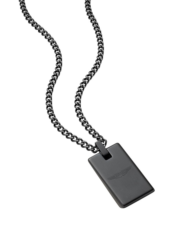 Aston Martin MJIBF5NU1 – muška ogrlica izrađena od nerđajućeg čelika 316L sa IP prevlakom u gun metal boji. Pločica od brušenog čelika sa ugraviranim natpisom “Aston Martin EST 1913” ističe sofisticiran, sportsko-elegantan izgled. Minimalistički dizajn i vrhunska izrada čine ovu ogrlicu simbolom snage, luksuza i prefinjenog stila. Dužina: 60 cm.