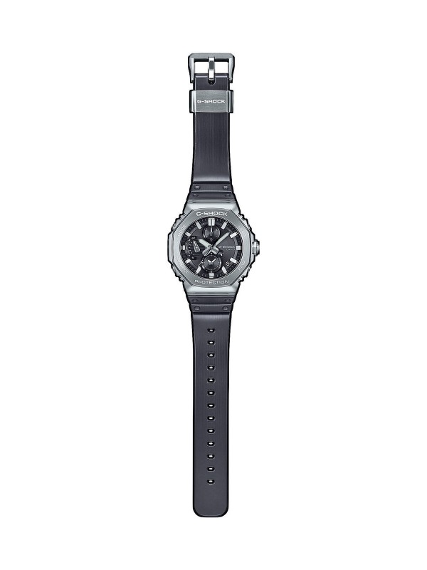 G-SHOCK GMC-B2100Y-1AER – muški sportski sat iz kolekcije G-Shock Classic. analogni kvarcni mehanizam, izrađen od nerđajući čelik sa silikonska narukvica. Vodootporan, otporan na udarce i idealan za aktivan stil života.