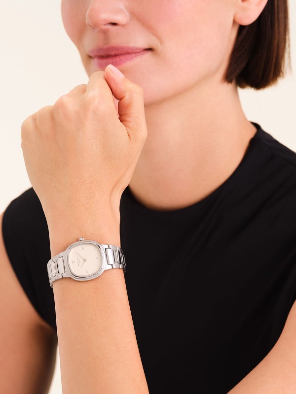 ROSEFIELD ORCSSS-OR02 – elegantan ženski analogni sat iz kolekcije Gaia. Izrađen od mesinganog kućišta i nerđajućeg čelika, kombinuje sofisticirani dizajn i precizan kvarcni mehanizam. Idealno pristaje svakodnevnom i večernjem stilu.