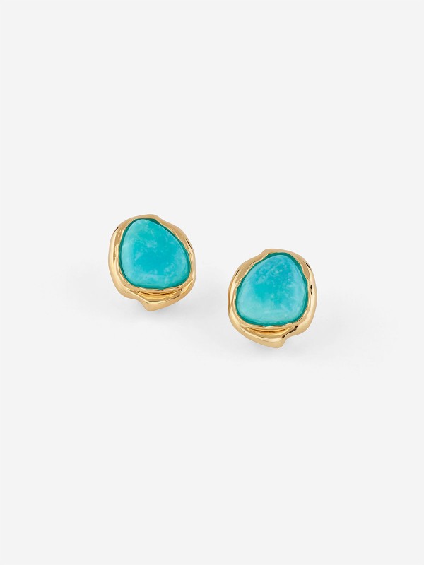 GUESS JUBE05307JWYGTQT/U – elegantna ženska minđuše iz kolekcije . Izrađena od visokokvalitetnog legura metala u boji žutog zlata. Moderan dizajn koji se lako kombinuje sa dnevnim i večernjim stilom.