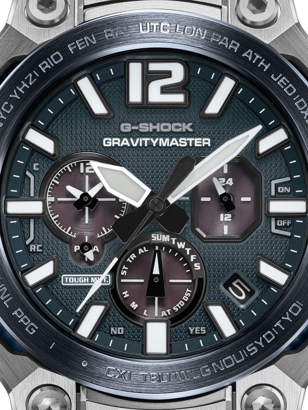 Casio G-SHOCK GRAVITYMASTER muški pilotski sat od nerđajućeg čelika i karbona. Solarno napajanje, Bluetooth i otpornost na udarce. Naruči online!
