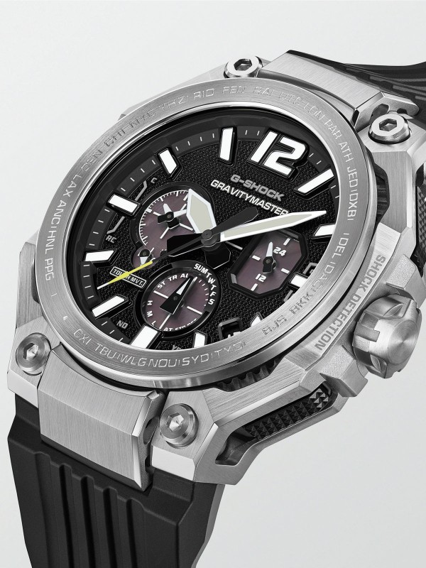 Casio G-Shock Gravitymaster muški pilotski sat od nerđajućeg čelika i karbona. Solarno napajanje, Bluetooth i izdržljiv dizajn. Naruči online!