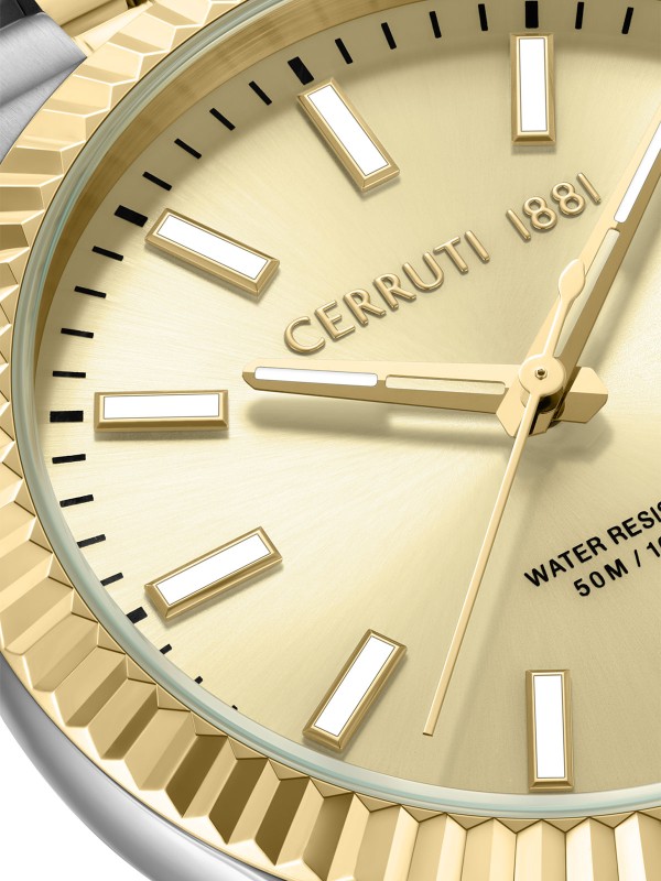 Cerruti 1881 Chienti. Elegantan dvobojni sat sa detaljima u boji žutog zlata. Zlatni sunray brojčanik, datum i safirni premaz.