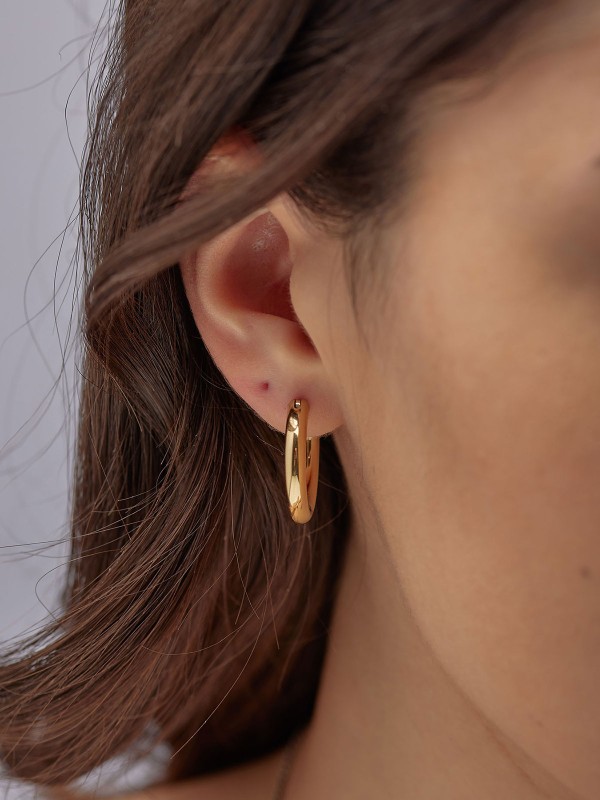 Brosway Aura ženske alke u boji žutog zlata, prečnika 25mm. Klasične i elegantne minđuše idealne za svakodnevno nošenje i svaku priliku.