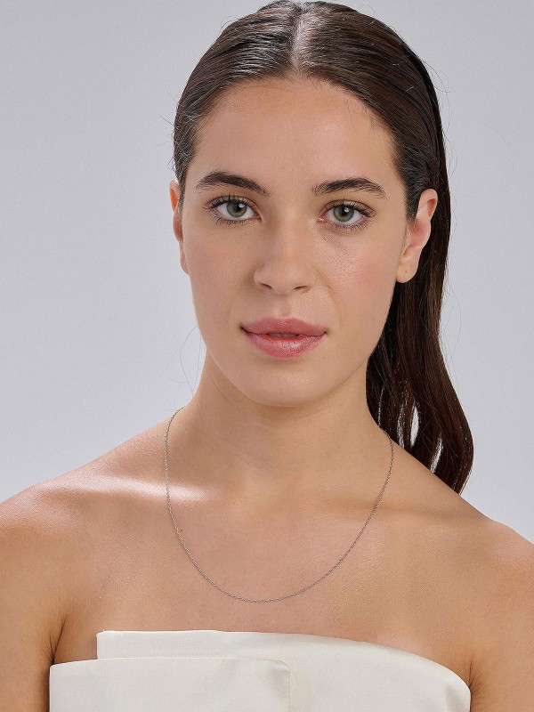 Ženska Brosway Fancy ogrlica od srebra 925, idealna kao baza za priveske. Klasična srebrna ogrlica dužine 53 cm, savršena za personalizovan stil i svakodnevno nošenje.