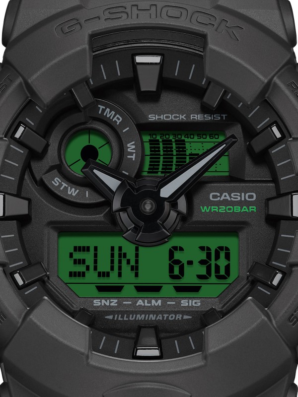 G-SHOCK analogno-digitalni sat sa crnim kućištem i elektrozelenim detaljima. Otporan na udarce i vodootporan do 200 m. Poruči online!