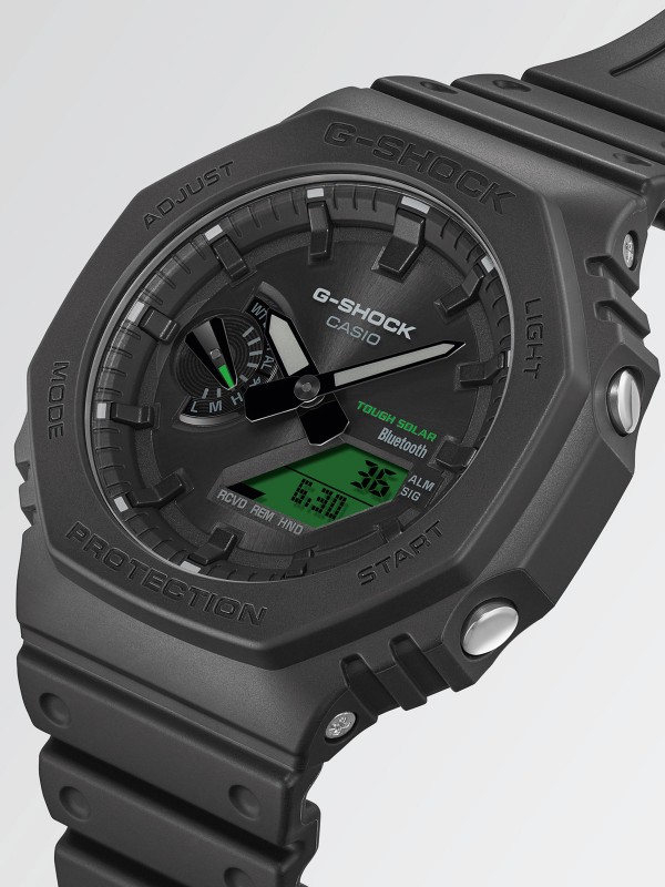 Casio G-SHOCK sat sa Bluetooth povezivanjem i solarnim napajanjem. Otporan na udarce, sa elektrozelenim detaljima i modernim dizajnom.