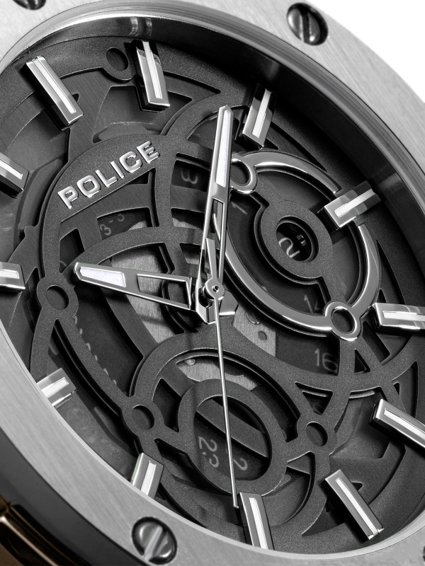 Police DUAL muški sat sa dvostrukim brojčanikom i crnim silikonskim kaišem. Moderan dizajn i funkcionalan svakodnevni stil.